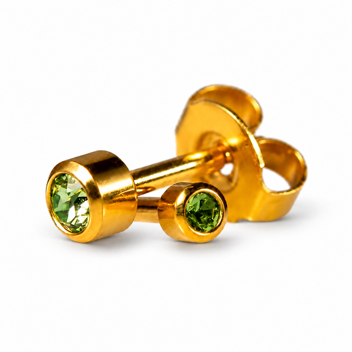 Caflon Mini Peridotas 3mm stud tipo auskarai su žaliu akmenėliu, paauksuoti