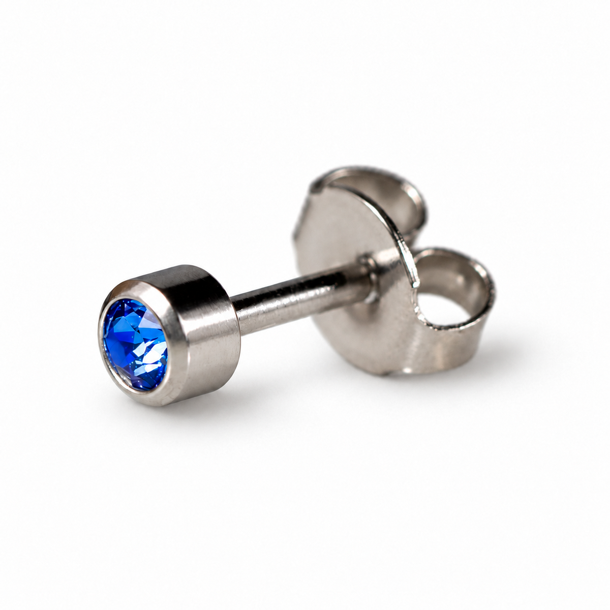 Caflon Safyras 4mm stud tipo auskarai su mėlynu akmenėliu, nerūdijantis plienas