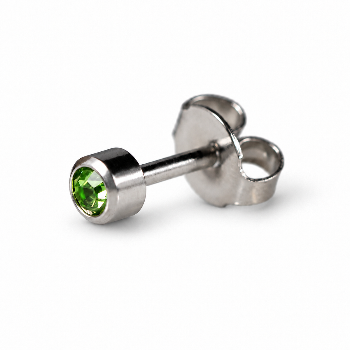 Caflon Peridotas 4mm stud tipo auskarai su žaliu akmenėliu, nerūdijantis plienas
